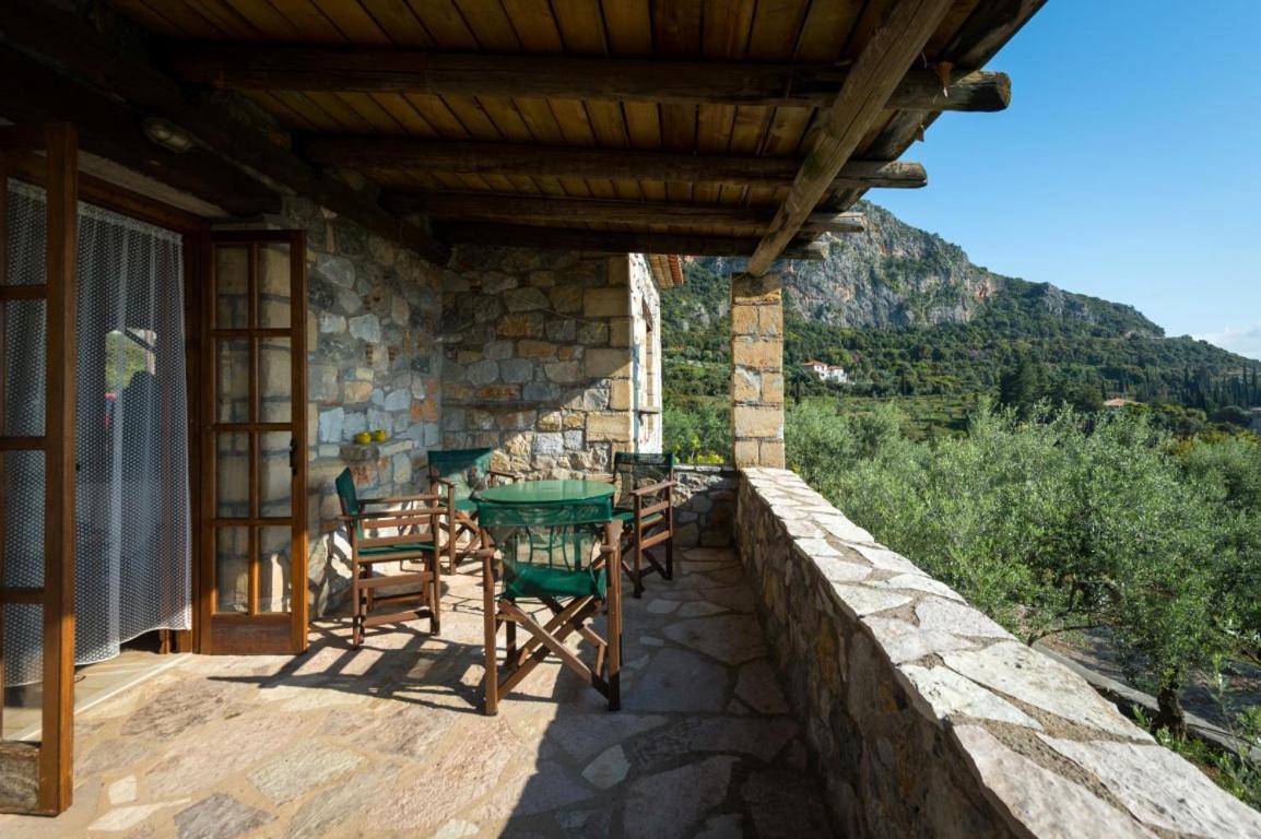 Porto Kalamitsi Stone-Built Bungalows Kardamýli Eksteriør bilde